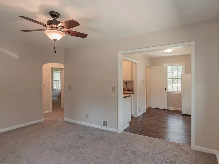 5620 Adams St — Photo 3