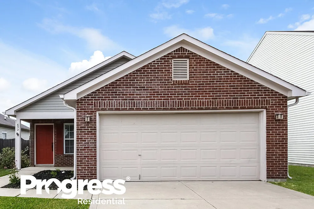 652 Locust Grove Ln photo 1