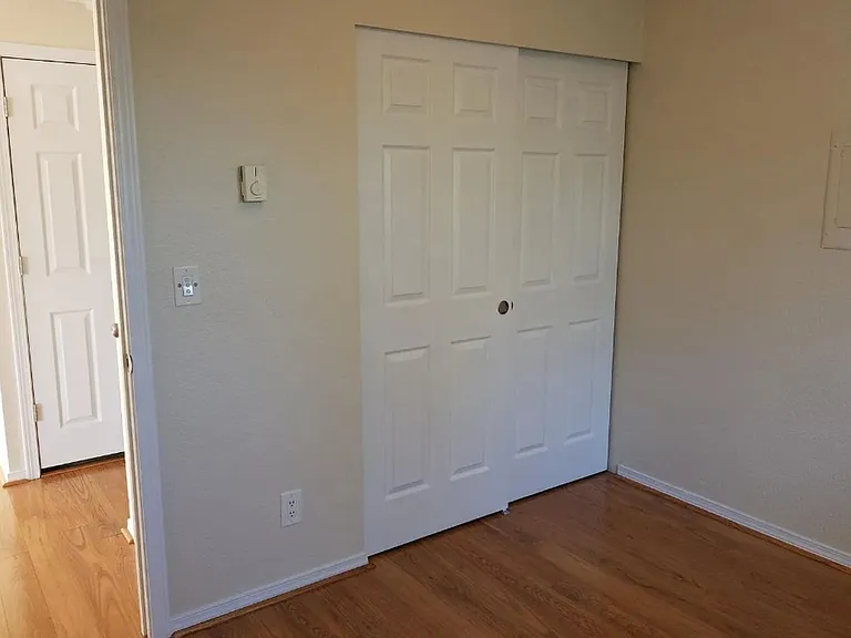 10725 Myers Way S — Photo 8