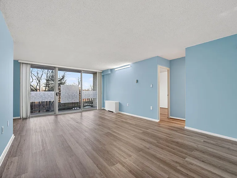 2500 N Van Dorn St #223-1 — Photo 4