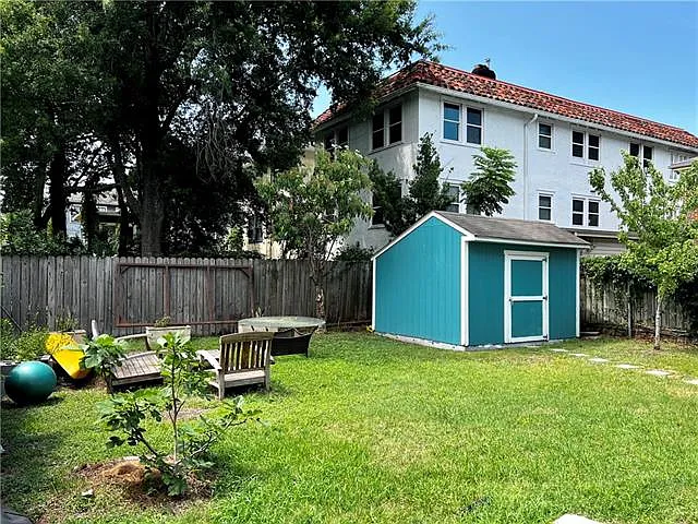 2126 Dublin St — Photo 35