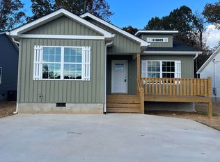 1403 Eastbrook Rd, Dalton, GA 30721