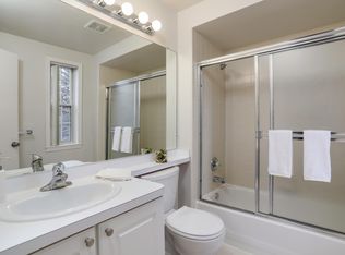 1884 E Maple Ave, Birmingham, MI 48009