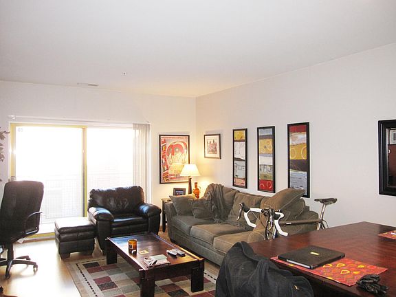 2nd image of 1222 Chicago Ave APT 501