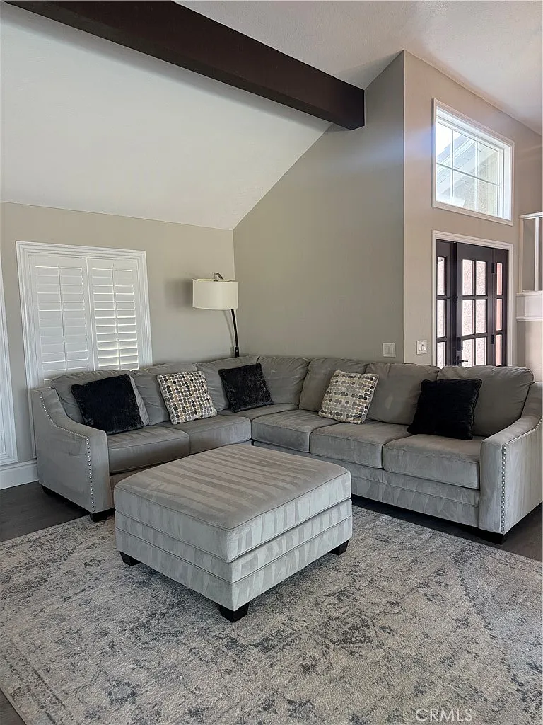 4 bed, 3127 sqft, $3,850 — Photo 3