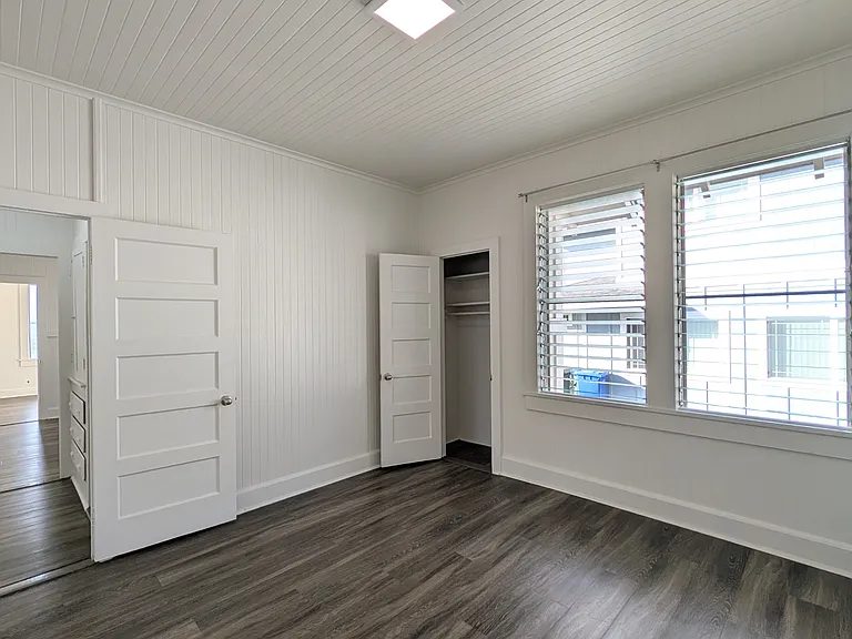 1323 9th Ave — Photo 16