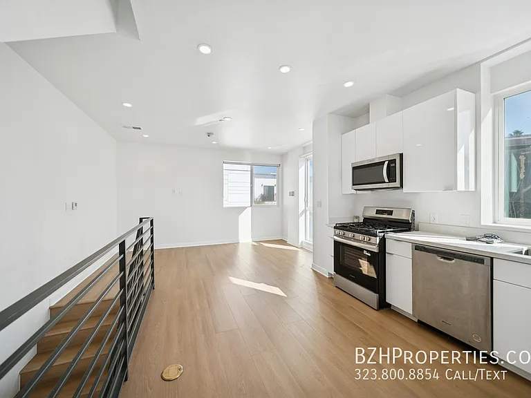 4525 Saint Elmo Dr #4523A — Photo 13