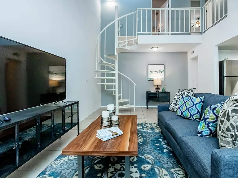 Urban Place Apartments — Photo 45