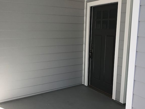4th image of 3698 1/2 Fredonia Dr