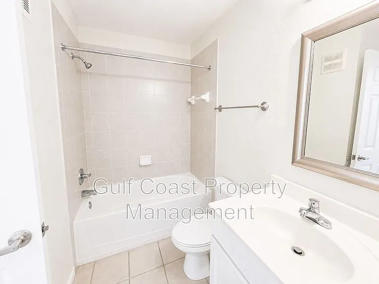 4850 51st St W #2105 — Photo 11