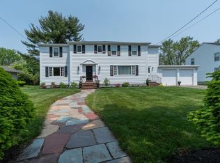 301 Lowell St, Peabody, MA 01960