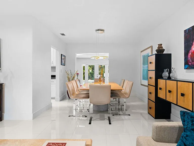 326 Seven Isles Dr — Photo 6