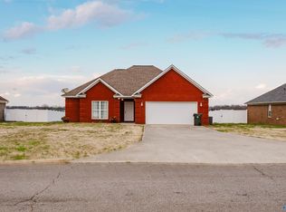 147 Hubert Rd, New Market, AL 35761