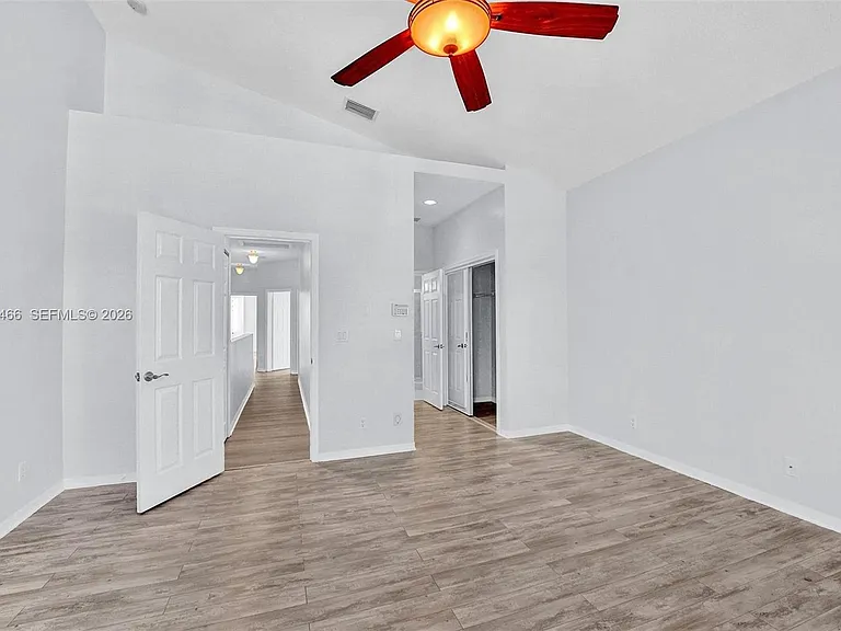 602 S Federal Hwy #12 — Photo 20