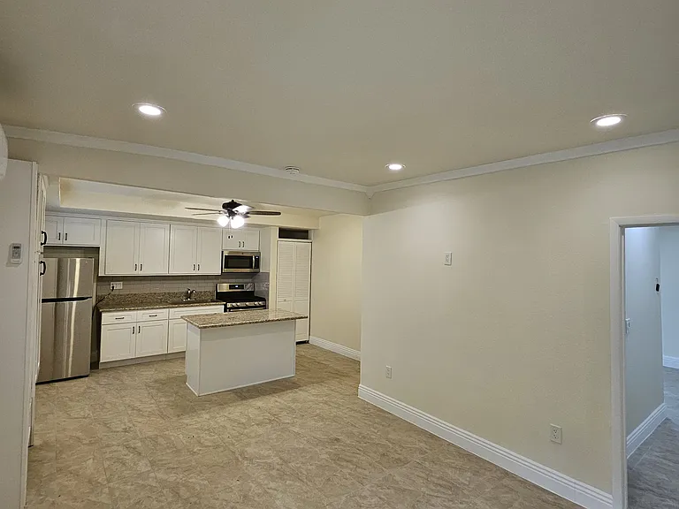 13844 Candlewood Ave — Photo 24