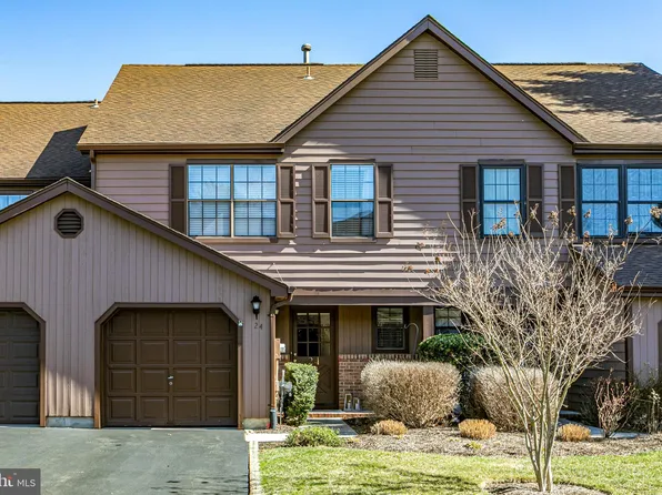 24 Gallo Ct, Lawrence Township, NJ 08648