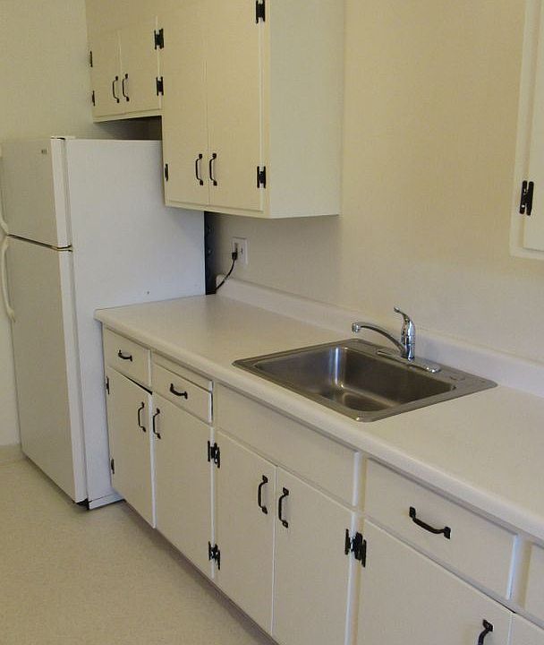 1st image of 919 Clinton St #7