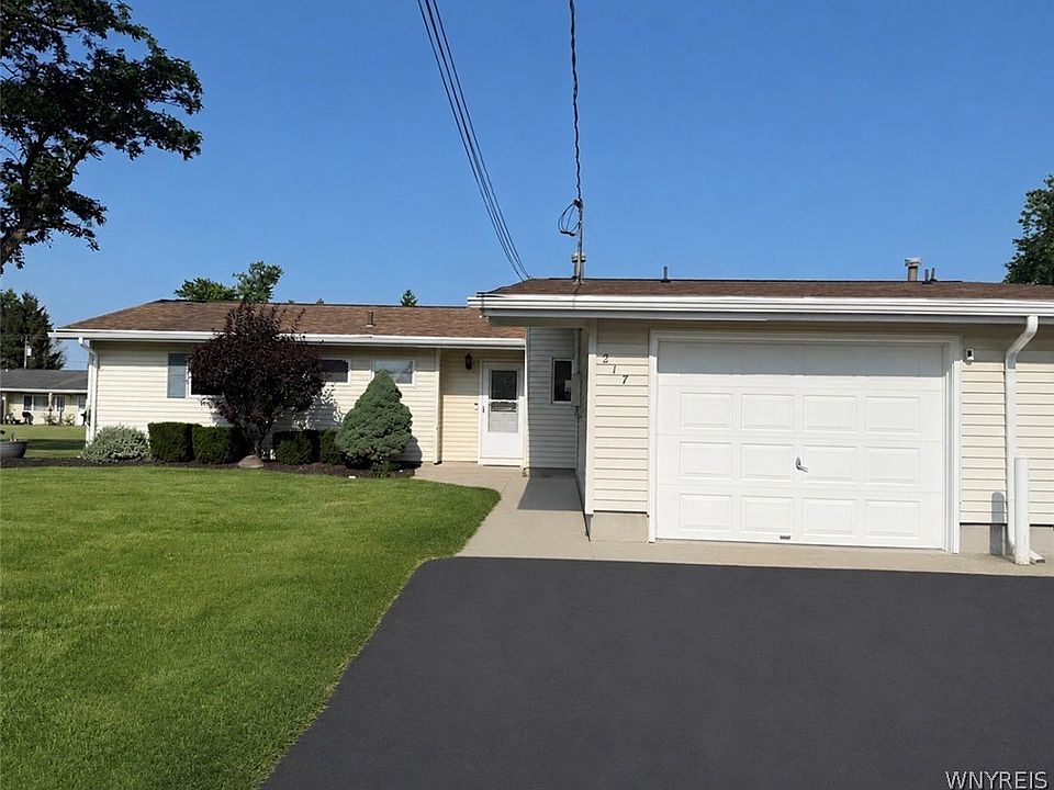 1st image of 217 Beckwith Ave
