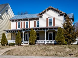 506 3rd St, Shenandoah, VA 22849