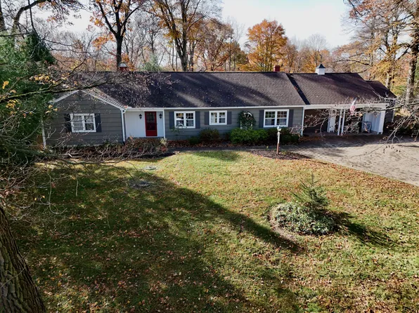 1195 Longwood Dr NE, Lancaster, OH 43130