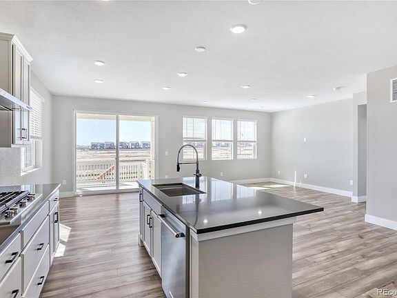 5th image of 5450 Green Thumb Avenue