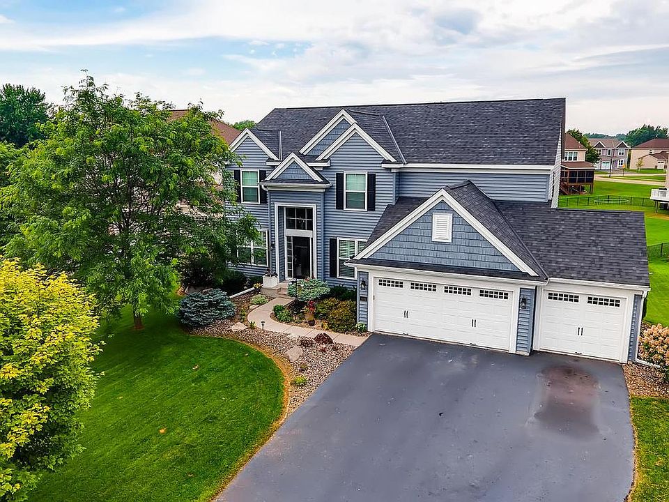 1st image of 12032 Terrace Ct NE