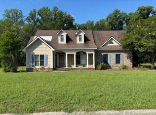 10 Wysteria Ln, Claxton, GA 30417