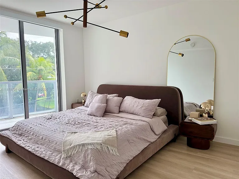 13800 Highland Dr #307 — Photo 5
