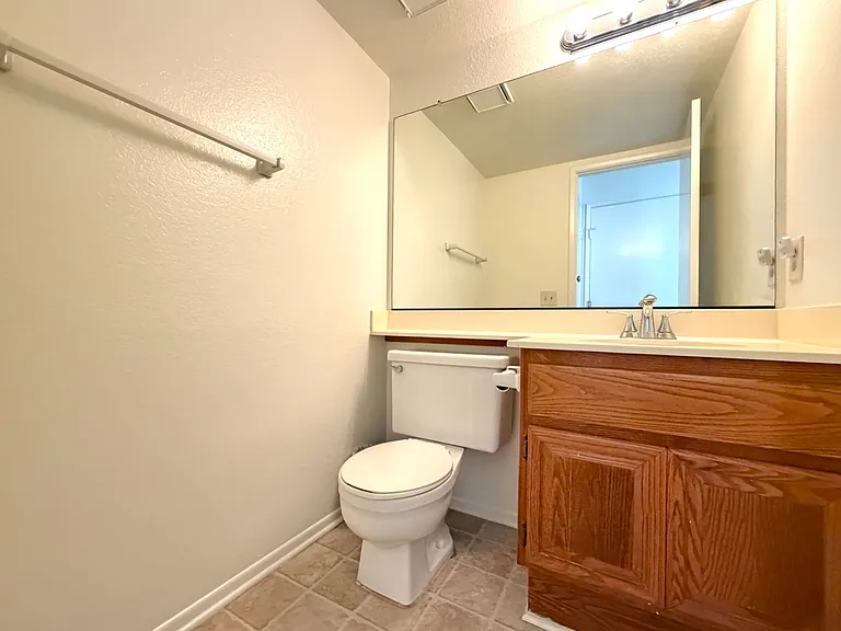 2060 Coolngreen Ln — Photo 13