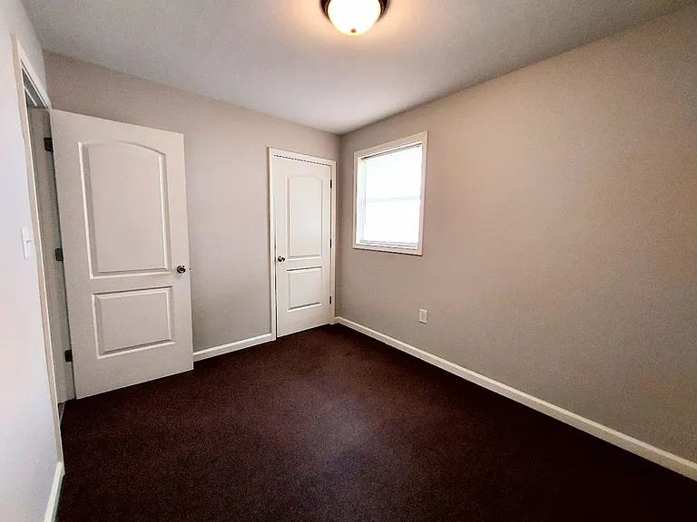 505 W Main St — Photo 11