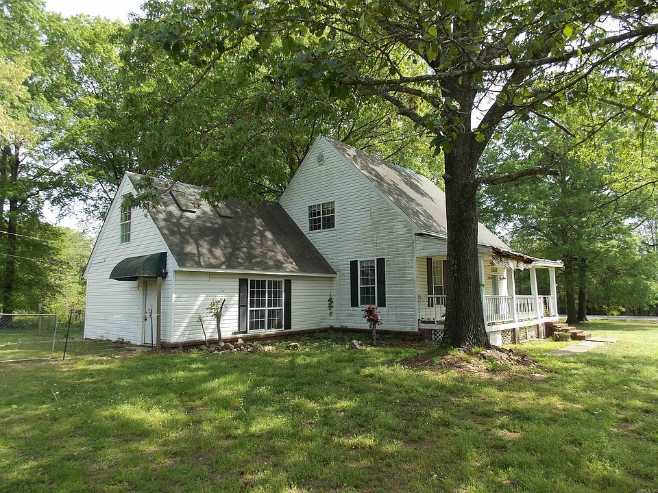 2nd image of 20 Cindy Ln