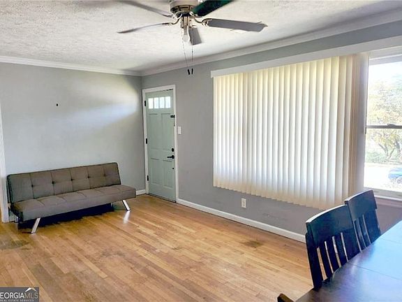 5th image of 1804 Spring Valley Cir