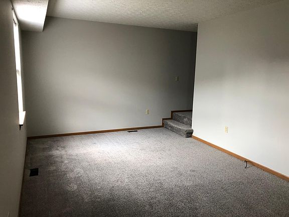3rd image of 708 Grant Ave