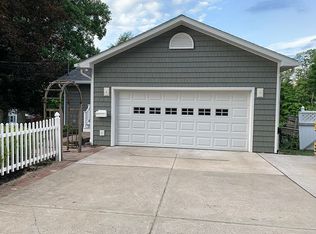 124 Maple Dr, Edinboro, PA 16412