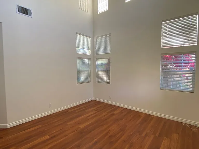 1916 Sienna Ln — Photo 7