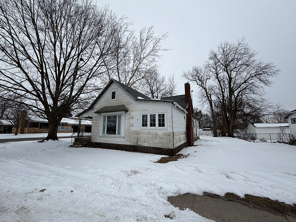 1st image of 121 McKinley St