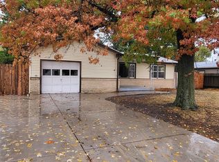 718 N Meridian Ave, Valley Center, KS 67147