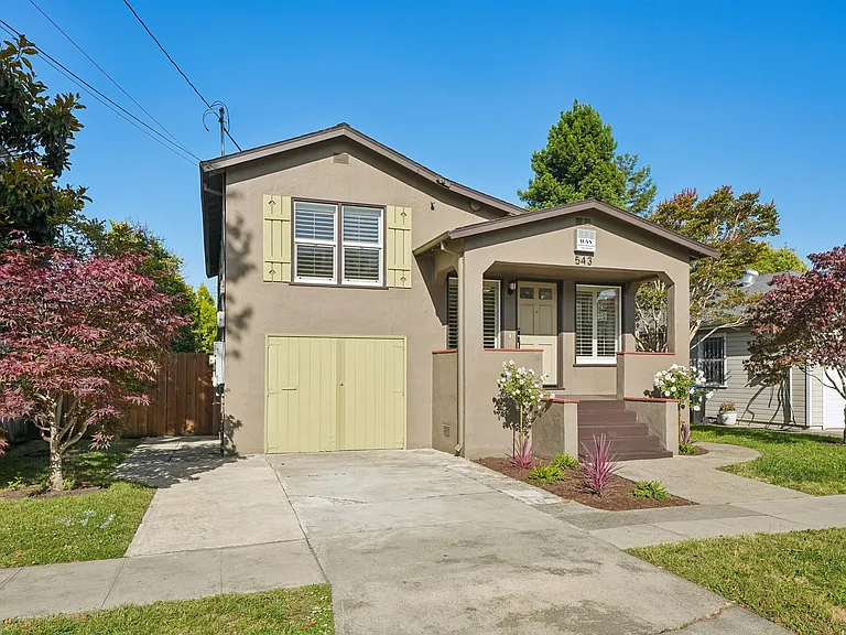 543 Liberty St — Photo 1
