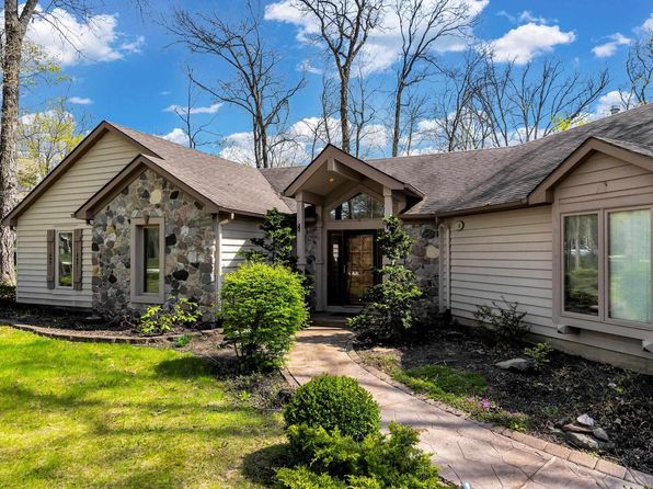 1706 Holliston Trl, Fort Wayne, IN 46825
