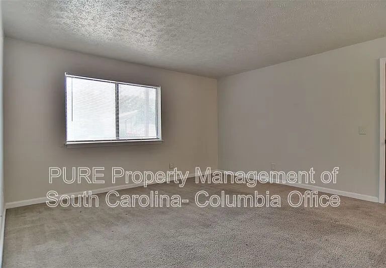 1002 Old Manor Rd — Photo 12