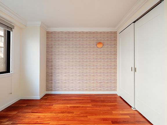 4th image of 16 W 16th St APT 5GS