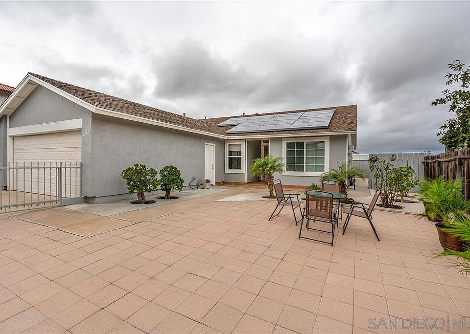 1st image of 3285 Clavelita St