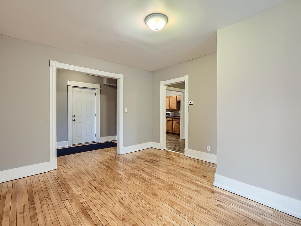 1st image of 568 Farrington St APT 2