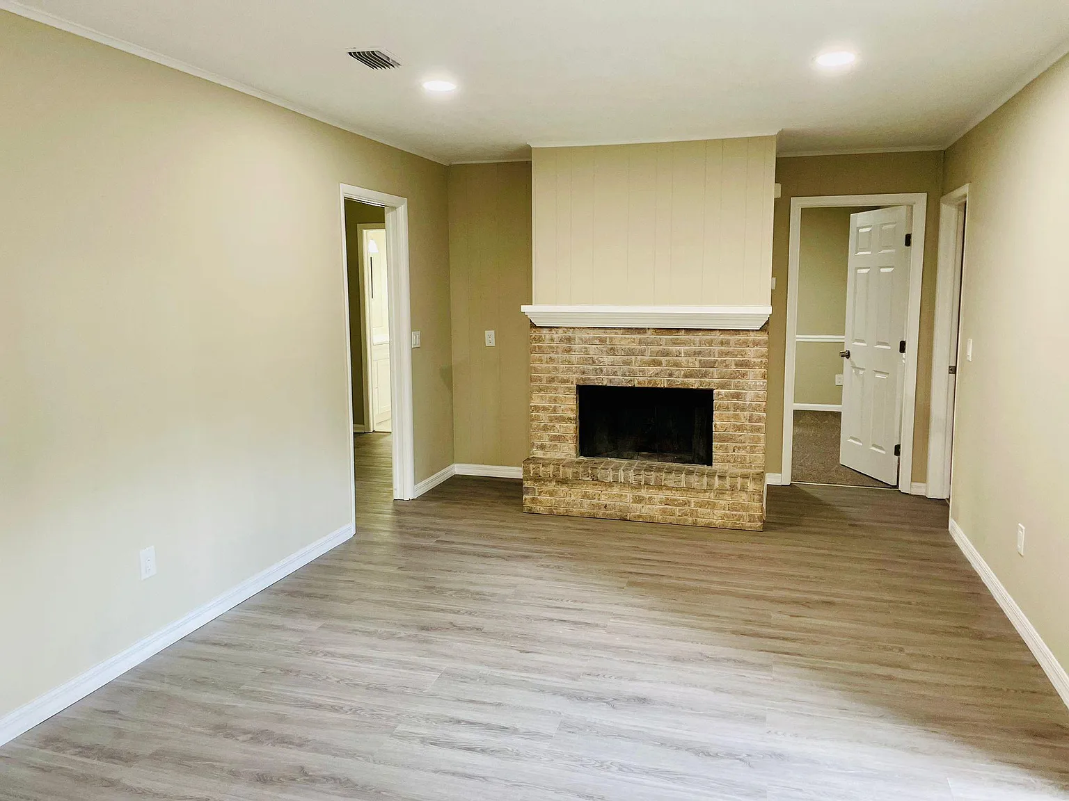 4 bed, 2.0 bath, 1710 sqft, $741 — Photo 4