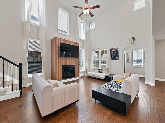 3rd image of 7416 Sequoia Ridge Rd