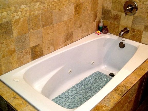 Master Tub