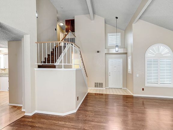 3rd image of 2685 Annapolis Cir