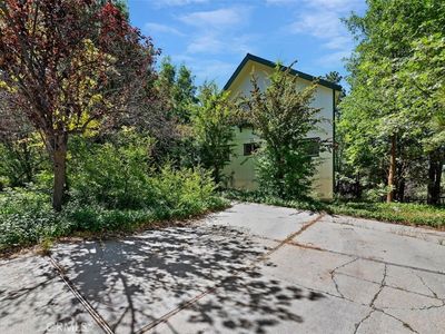 1075 Grass Valley Rd, Lake Arrowhead, CA, 92352