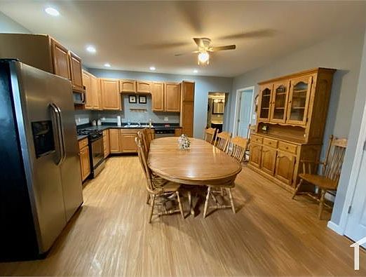 1st image of 931 Kishwaukee St #2