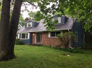 9 Yorkshire Ave, Stony Brook, NY 11790